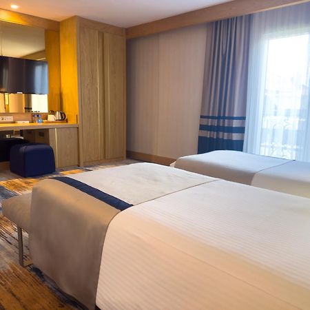 Days Inn By Wyndham Istanbul Bomonti Eksteriør billede